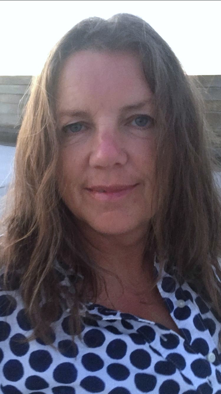 Ellen Herbert, child and adolescent art psychotherapist based in North Dublin